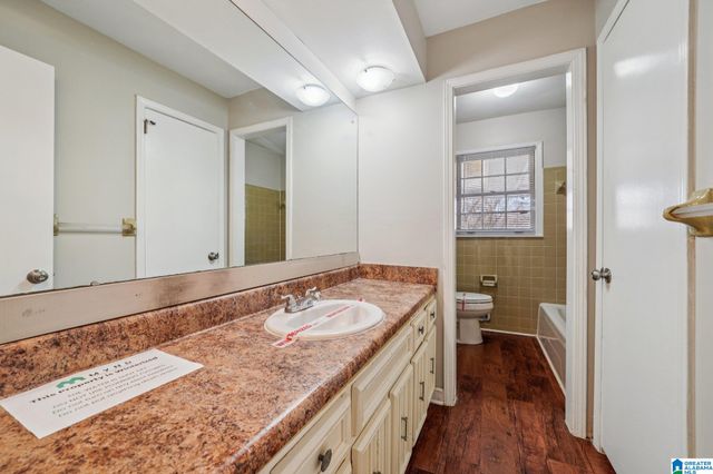 908 ROCKINGHAM ROAD, Birmingham, AL 35235