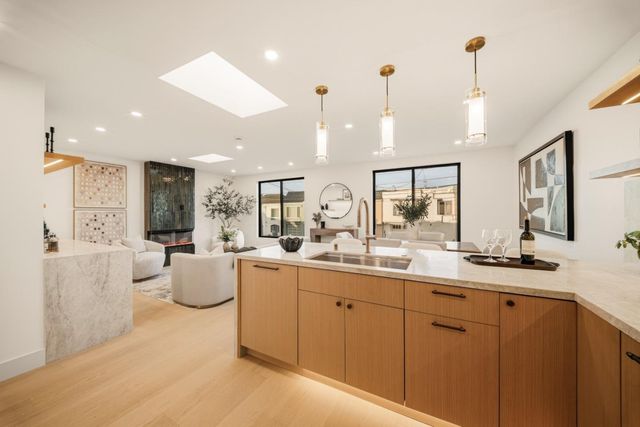 1887 30th Avenue, San Francisco, CA 94122