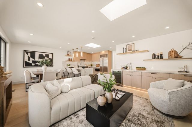 1887 30th Avenue, San Francisco, CA 94122