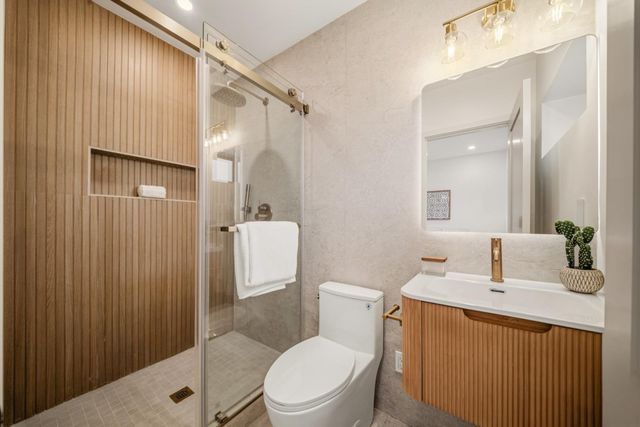 1887 30th Avenue, San Francisco, CA 94122