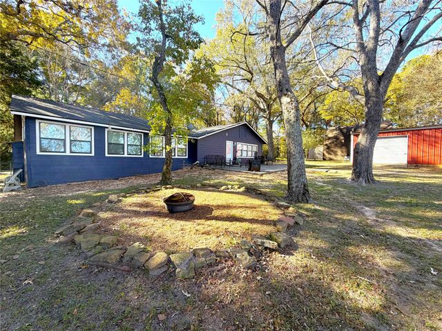 161 E Waltz Lane, Trinity, TX 75862