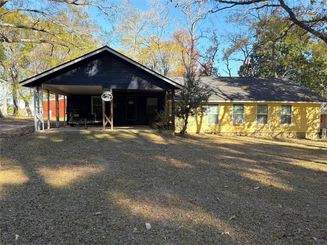 161 E Waltz Lane, Trinity, TX 75862