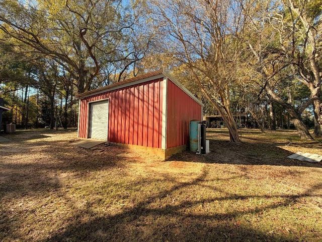 161 E Waltz Lane, Trinity, TX 75862