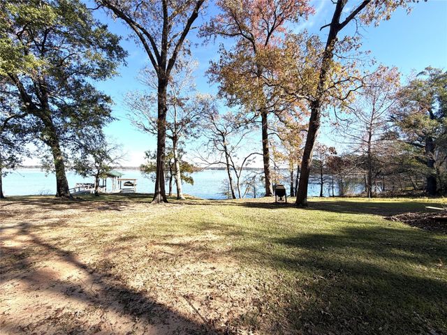 161 E Waltz Lane, Trinity, TX 75862