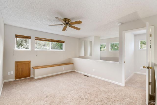 2322 Lakeview Dr, Santa Rosa, CA 95405