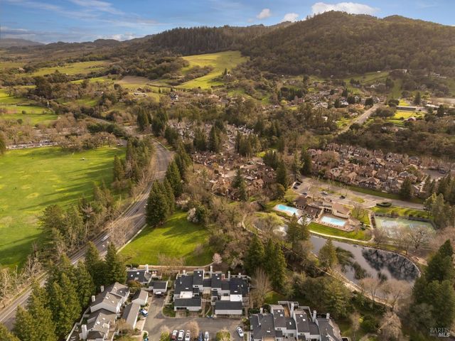 2322 Lakeview Dr, Santa Rosa, CA 95405