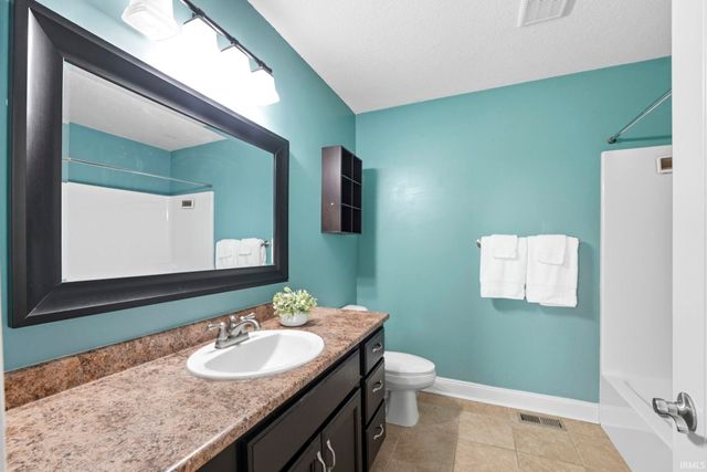 2210 Tuscon Trail, Fort Wayne, IN 46814