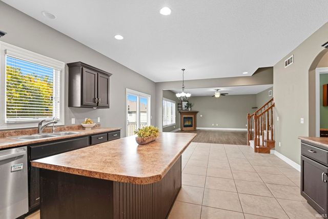 2210 Tuscon Trail, Fort Wayne, IN 46814