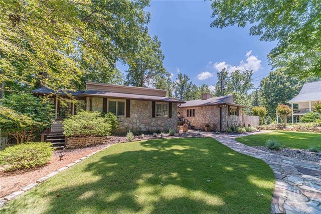 45 Lakepoint Drive, Dawsonville, GA 30534