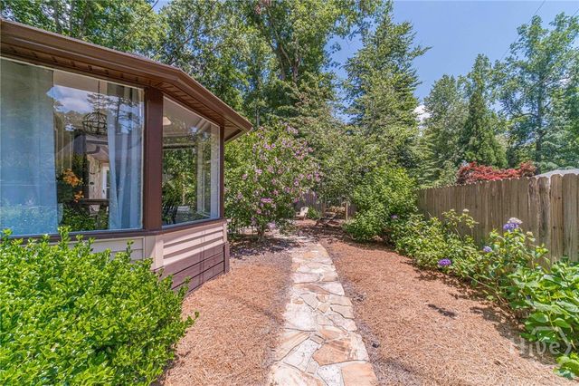 45 Lakepoint Drive, Dawsonville, GA 30534