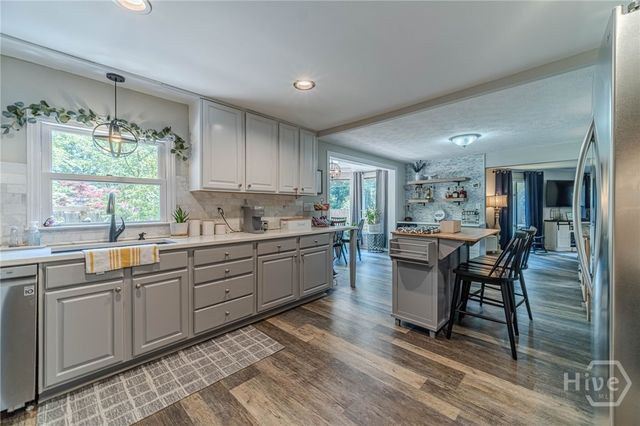 45 Lakepoint Drive, Dawsonville, GA 30534