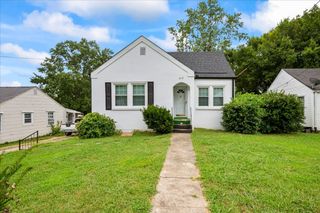 2135 Thomas Ave, Columbia, TN 38401
