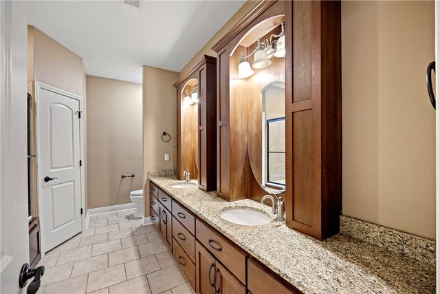31 Village Court, Russellville, AR 72802