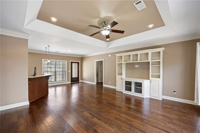 31 Village Court, Russellville, AR 72802