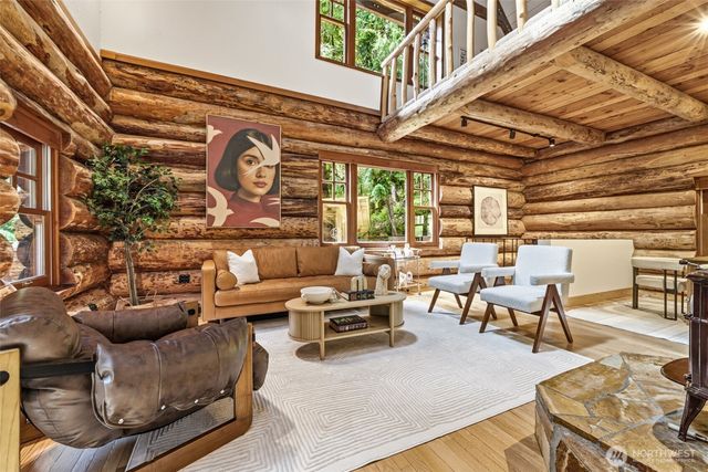 5931 290th Avenue SE, Issaquah, WA 98027