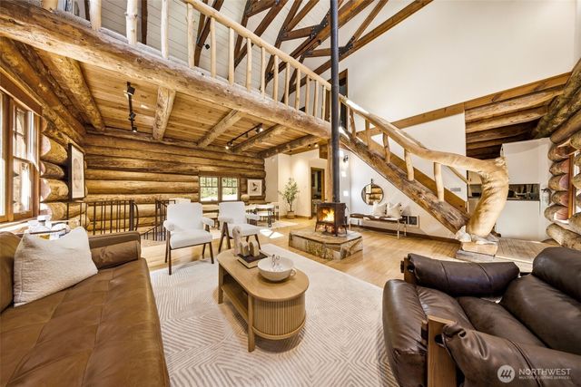 5931 290th Avenue SE, Issaquah, WA 98027