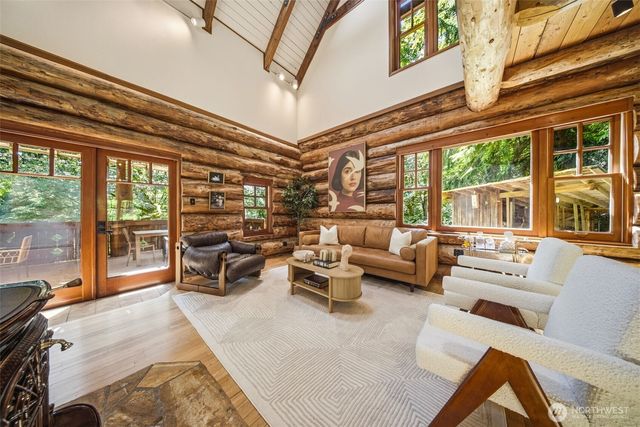 5931 290th Avenue SE, Issaquah, WA 98027