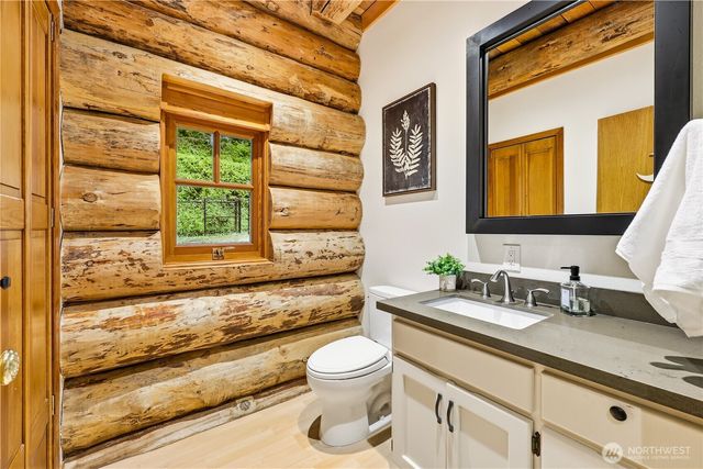 5931 290th Avenue SE, Issaquah, WA 98027