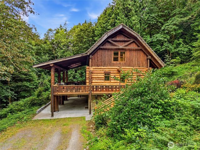 5931 290th Avenue SE, Issaquah, WA 98027