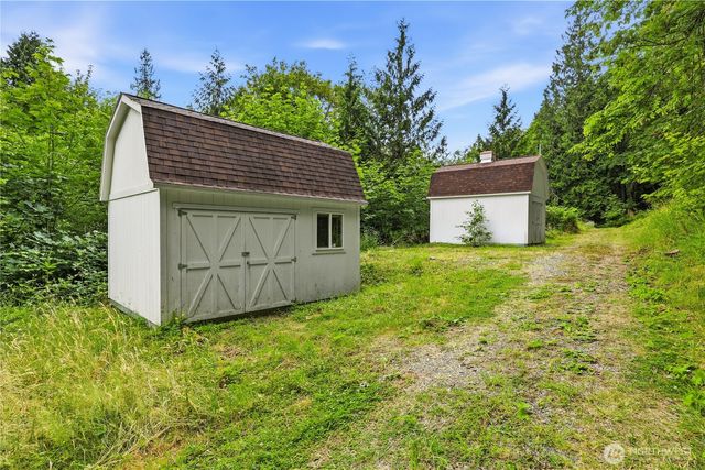 5931 290th Avenue SE, Issaquah, WA 98027