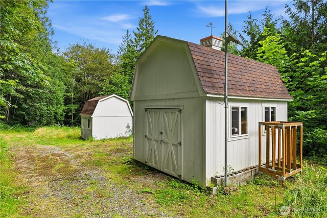 5931 290th Avenue SE, Issaquah, WA 98027