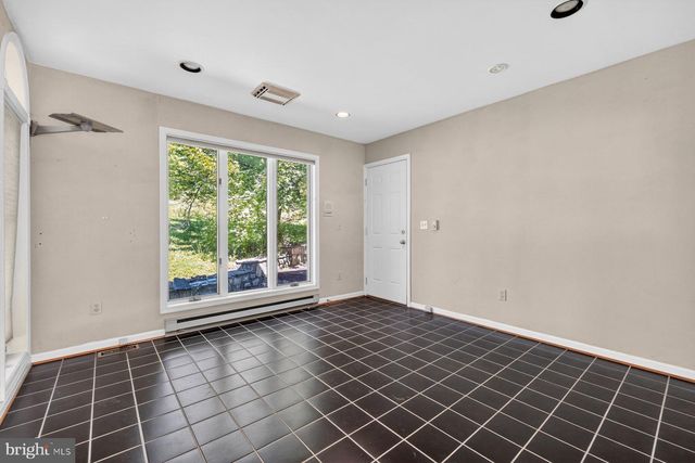 20001 CHERRY HILL CIR, Hagerstown, MD 21742