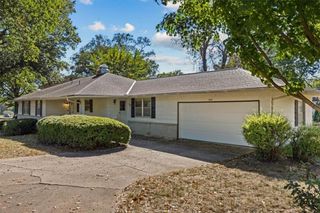 10120 Nall Avenue, Overland Park, KS 66207