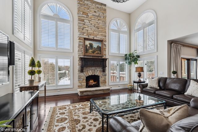 11 Moate Lane, Barrington Hills, IL 60010