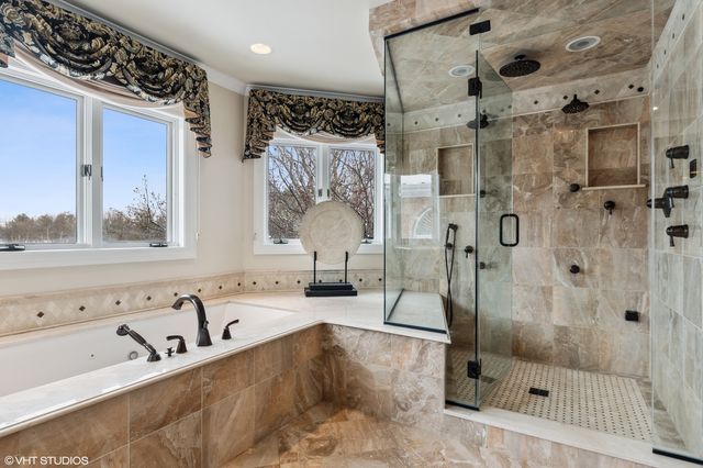 11 Moate Lane, Barrington Hills, IL 60010