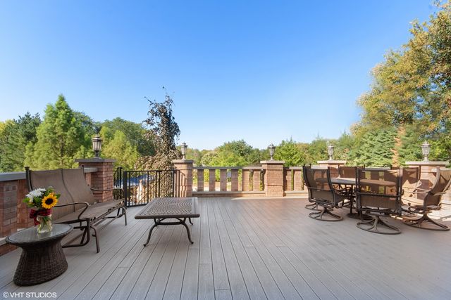 11 Moate Lane, Barrington Hills, IL 60010