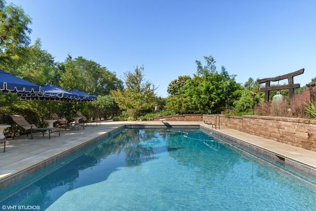 11 Moate Lane, Barrington Hills, IL 60010