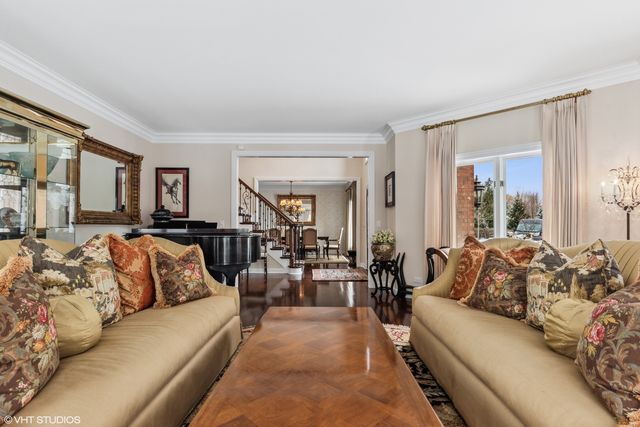 11 Moate Lane, Barrington Hills, IL 60010