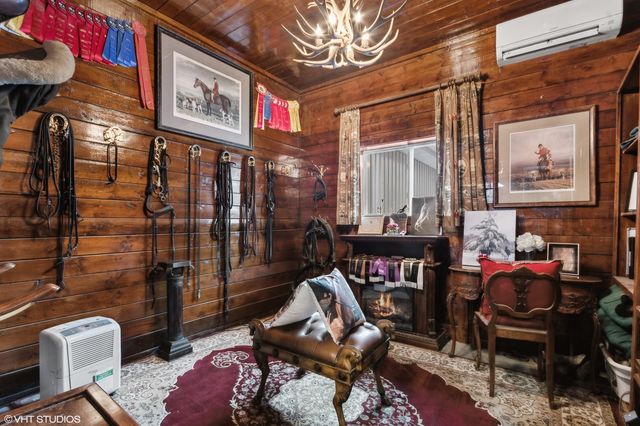 11 Moate Lane, Barrington Hills, IL 60010