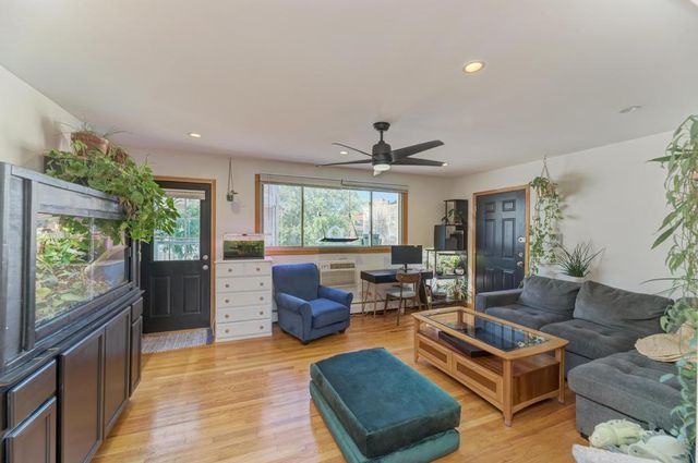 7453 N Sheridan Road 3B, Chicago, IL 60626