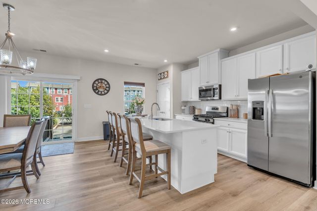 63 American Way, Cliffwood, NJ 07721