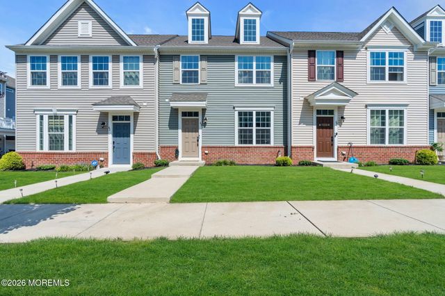 63 American Way, Cliffwood, NJ 07721
