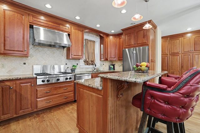 83 Beacon, Boston, MA 02136