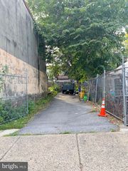 2650 N 7TH ST, Philadelphia, PA 19133