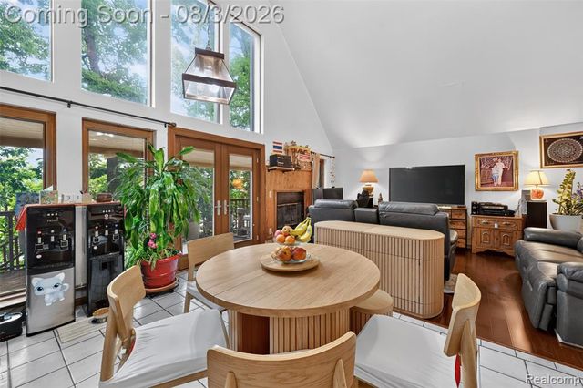 679 N Long Lake Boulevard, Lake Orion, MI 48362