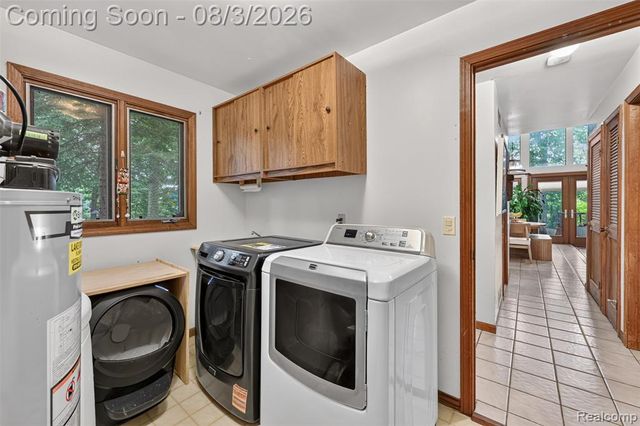 679 N Long Lake Boulevard, Lake Orion, MI 48362