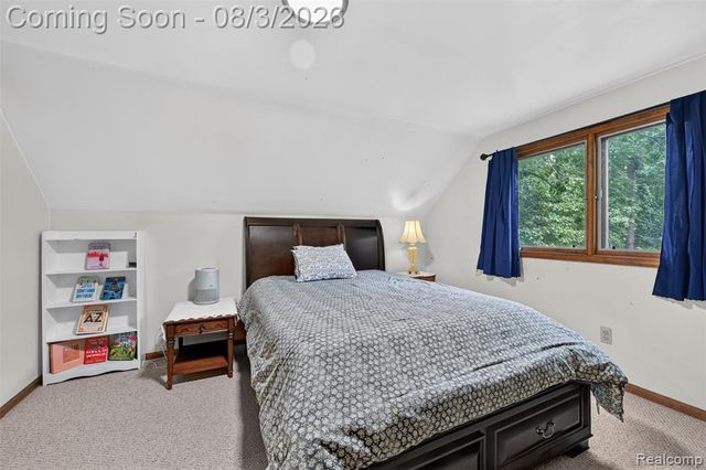 679 N Long Lake Boulevard, Lake Orion, MI 48362