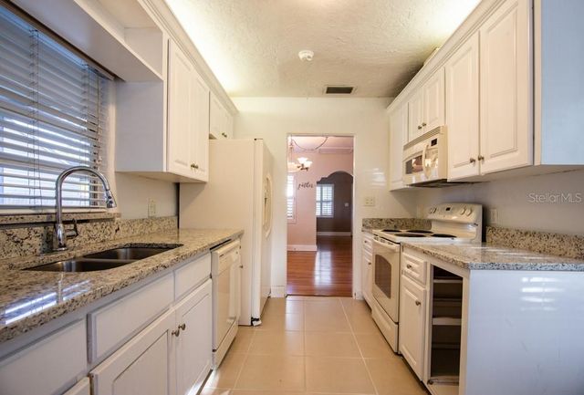 1840 BAYLARIAN BOULEVARD, Orlando, FL 32806