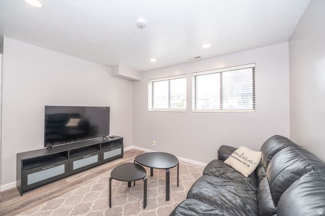 5037 S 2875 W, Roy, UT 84067