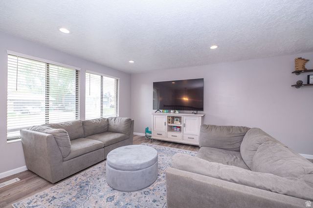 5037 S 2875 W, Roy, UT 84067