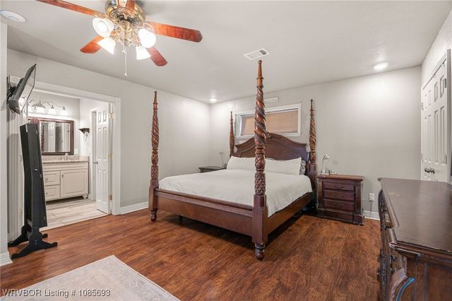 1501 N 13th Street, Van Buren, AR 72956