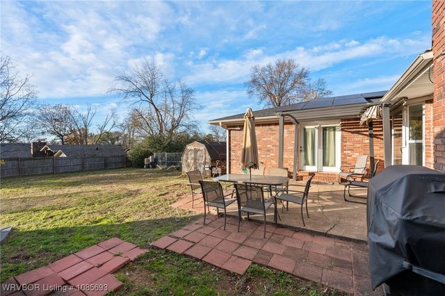 1501 N 13th Street, Van Buren, AR 72956