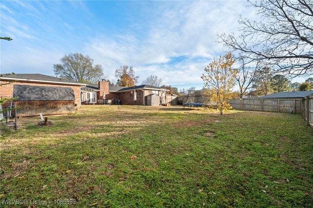 1501 N 13th Street, Van Buren, AR 72956