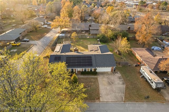 1501 N 13th Street, Van Buren, AR 72956