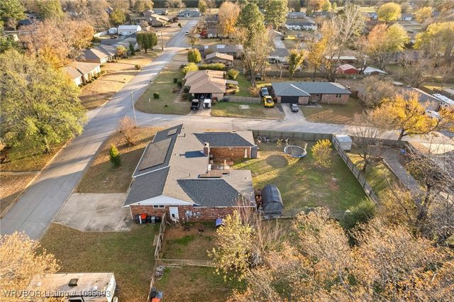 1501 N 13th Street, Van Buren, AR 72956