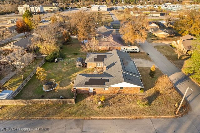 1501 N 13th Street, Van Buren, AR 72956